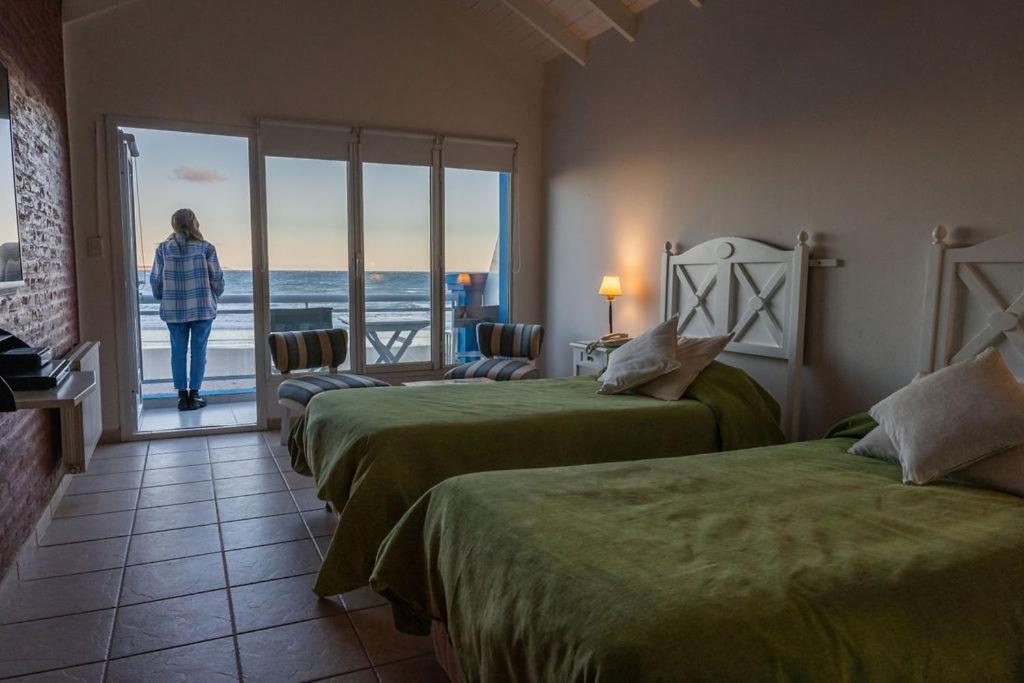 Rayentray Las Restingas Hotel De Mar Puerto Pirámides Extérieur photo